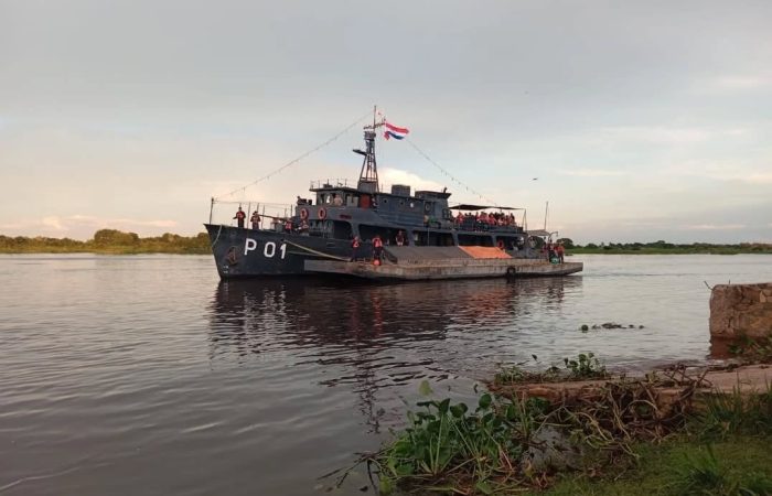 EL PATRULLERO CAPITÁN CABRAL Y EL BUQUE HOSPITAL DE LA ARMADA AL SERVICIO DE LOS COMPATRIOTAS EN EL NORTE DEL PAÍS